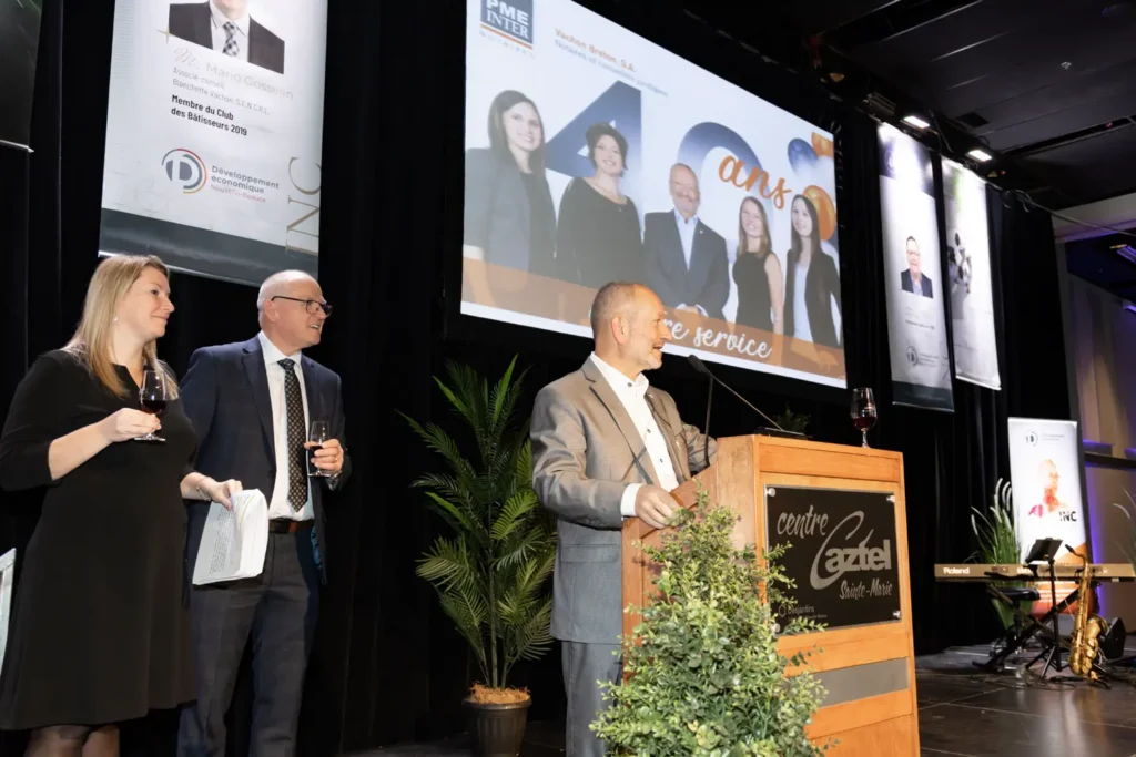 Discours lors d’un événement corporatif anniversaire
