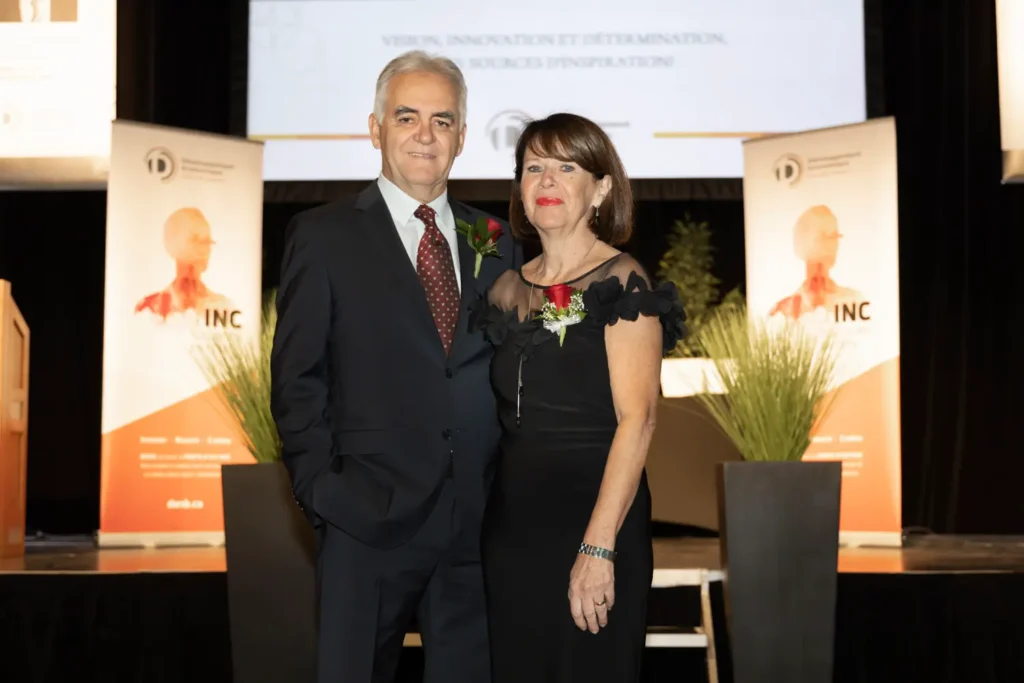 Couple élégant lors d’un gala officiel
