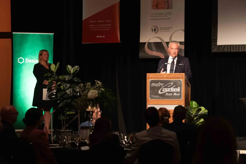 Discours lors d’un gala au Centre Caztel